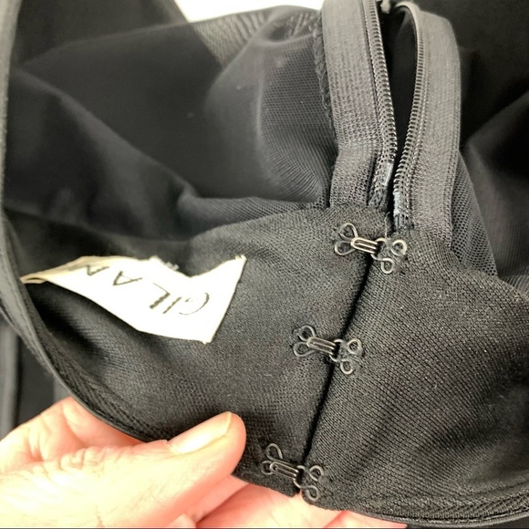 GILANI Black Long Sleeve V-Neck Sheer Top - Picture 9 of 11